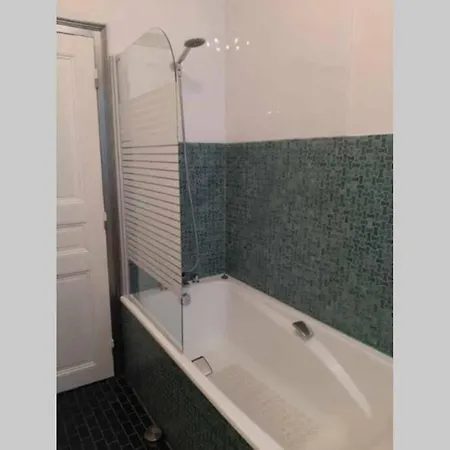 Des Agapanthes Apartment Lacroix-sur-Meuse